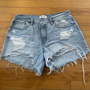 Abercrombie Curve Love Mid-rise Boyfriend Denim Shorts